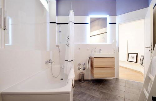 Como Design-Apartment close to Isar river area - centrally located - Foto 9