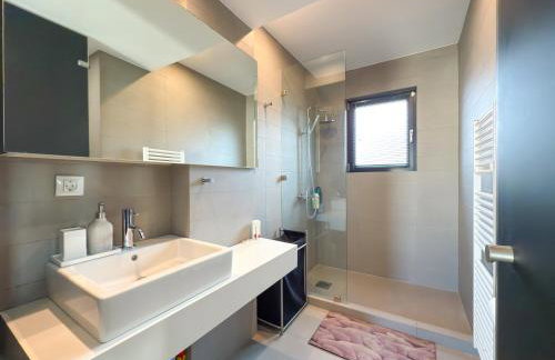 Luxury Loft with Private Jacuzzi - Foto 42