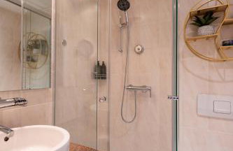 Munich Furnished Apartments - Photo 7