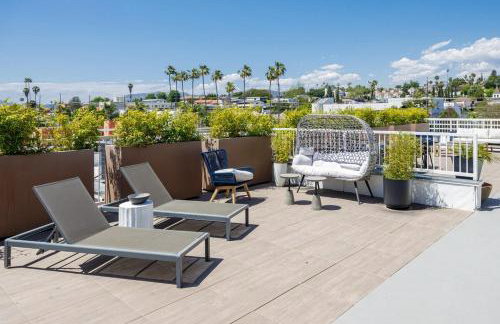 Designer 1 Bedroom Condo in Silver Lake - Photo 12