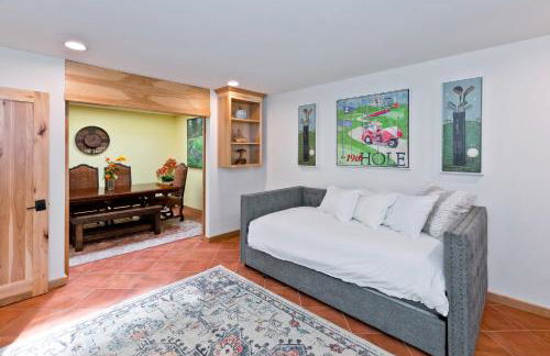 Spectacular condo with private golf privileges includes golf cart on Monterey Country Club !! - Foto 30