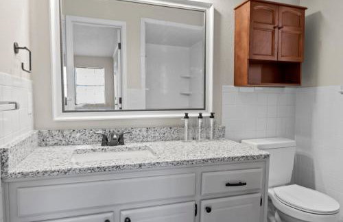 Cozy Retreat near DFW & Stadium/Game Room - Foto 17