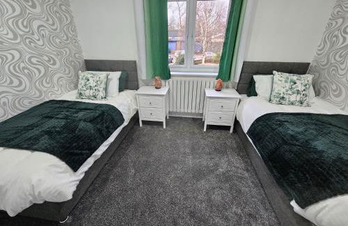 Jasmin's House, 2 bedroom house, private Parking - Photo 11