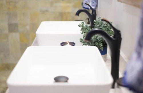 Little Dutch Cabin #1 - 12 min to Magnolia-Baylor - Foto 25