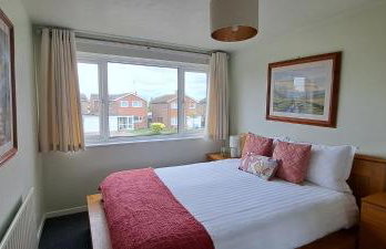 Generous 3 bed in the heart of the village - Foto 27