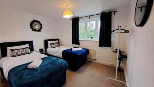 Spacious 5BR House 3 Bathrooms ideal for CONTRACTORS free PARKING - Foto 4