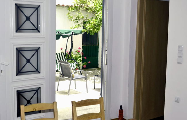 Chrismma 1-bed Apt With Private Yard & Parking - Foto 15