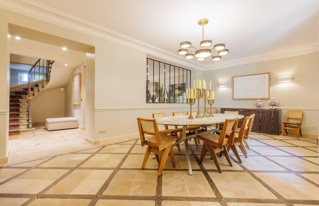 Luxury Mansion With Garden in Heart of Neuilly - Foto 33