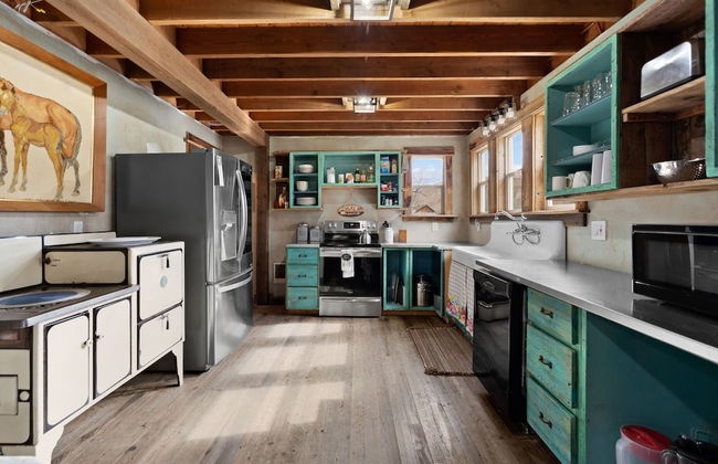 Costitch Lake Homestead Extraordinary Views! - Photo 12