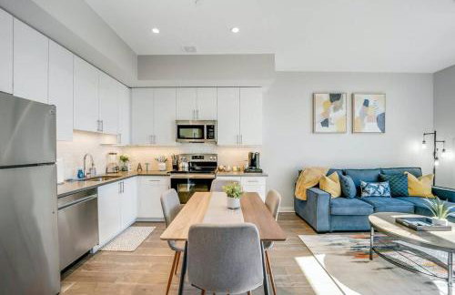 Stylish 1br Unit. Parking. Easy Ride to NYC - Photo 6