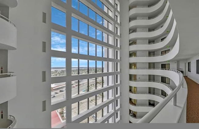 Beachfront 3 Bed Condo Daytona Beach Shores FL - Photo 11