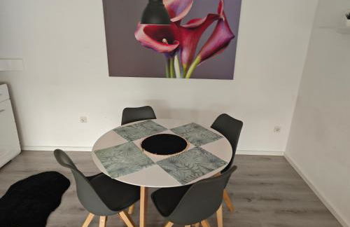 Work and Stay Sundern-Allendorf Modernisierte Unterkunft mit 5 Betten plus Schlafcouch mit Balkon - Foto 42