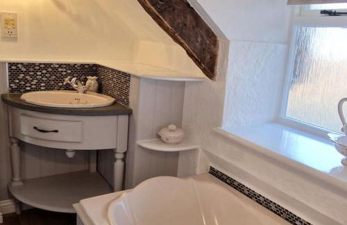 Little Thatch Cottage - Cerne Abbas, Dorset - Photo 10