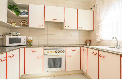 LTIORAL COSTA DORADA - CASA MERCURI Only families - Photo 57