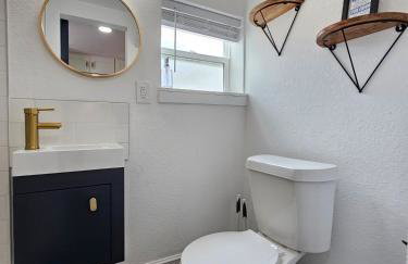 The Hideaway DT Orlando Tiny Home w Free Parking - Foto 45