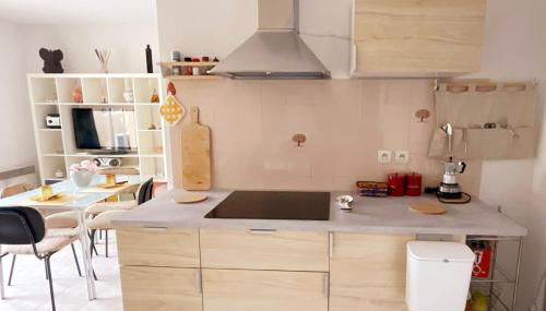 La riviere de les jarden de Elisa - Foto 5, stove, minibar