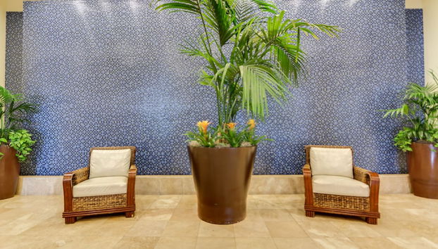 Coin salon dans le hall