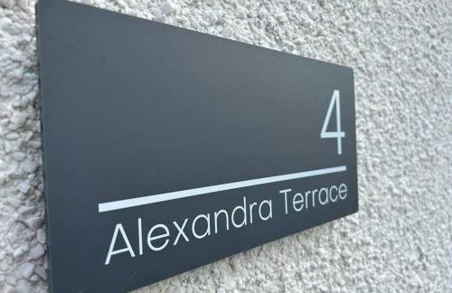 Caernarfon modern townhouse Snowdonia - Photo 9