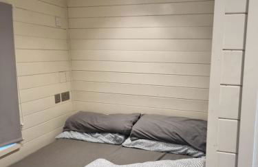 Glamping Hut - Sleeps 2 hot tub & parking - Foto 23