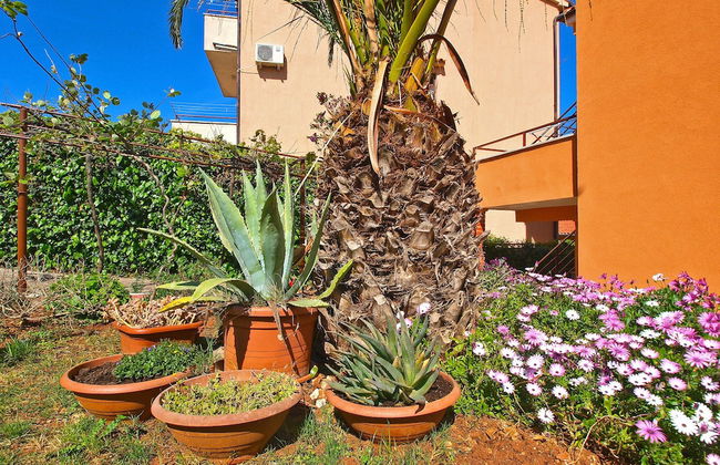 Apartment 1077 - Photo 51