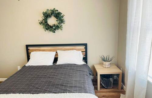 Spacious home, 3 king beds, huge backyard near UM - Foto 19