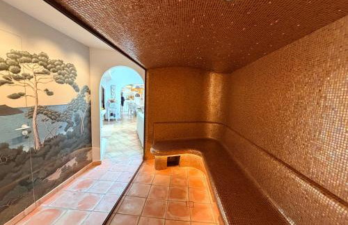 Villa climatisée, Golfe Saint Tropez, 12 pers, 4 suites, Piscine chauffée, Hammam, Spa, Billard, Pétanque, Wifi professionnel haut débit - Photo 3
