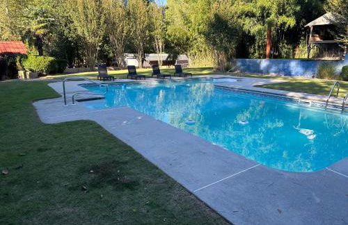 Hideaway Pool Retreat 18 miles from downtown Atlanta - Foto 1