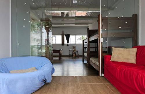 Belíssima Casa a Beira Mar com Piscina Aquecida Cobrado a Parte, 5 Quartos com Ar Condicionado, Amplo Salão de Jogos com Mesas de Bilhar e Pebolim, Amplo Espaço Externo com Churrasqueira em Deck Gourmet Coberto frente a Piscina,Tudo isso á Beira Mar - Photo 32