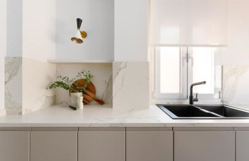 Donoso Cortes & Free parking by ELE Apartments - Photo 42