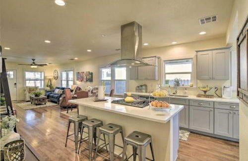 Ideally Located Chico Home - Fire Pit and Grill - Foto 1