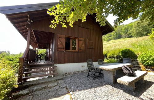 Chalet entier, vue panoramique, ruisseau et sauna. - Foto 1