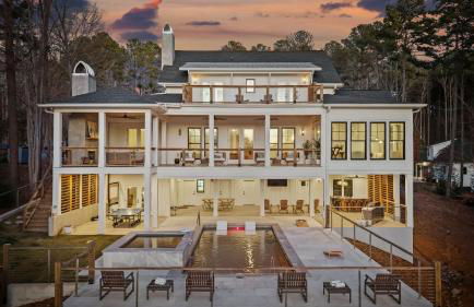 Livin' Large Lake Norman Estate w/ Pool, Dock, Game Room & Scenic Views - Foto 128