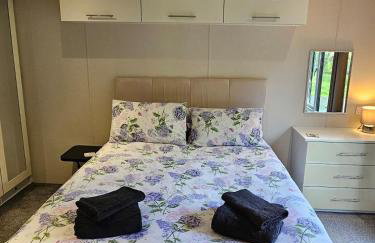 Cherry Tree Lodge with Hot Tub near Alton Towers - Foto 29