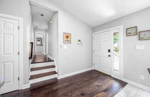 Cozy Boho Kildaire Farms Home- near Downtown - Foto 30