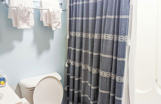 Downtown Apartments in Bar Harbor - Photo 29