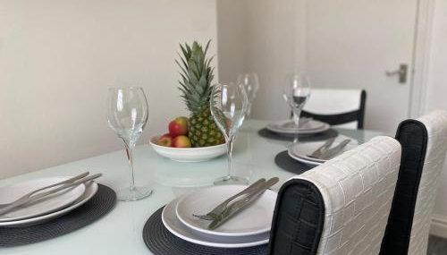 Cosy Cheerful 2 Bedrooms Near Piccadilly, Etihad Stadium Sleeps up to 5 - Foto 4