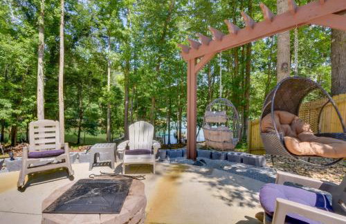 Lakefront Fair Play Vacation Rental, Pets Welcome! - Foto 23