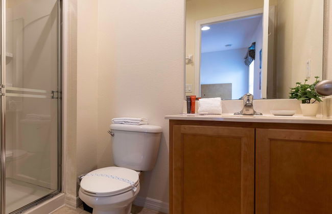 Townhome Jacuzzi Grill 10 min Disney - Foto 13