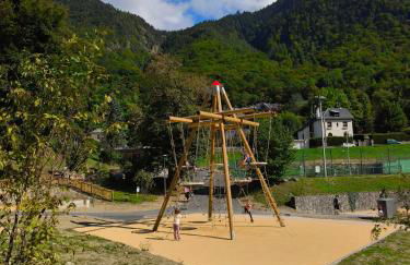 Studio vue montagnes RDC piscine - Foto 6