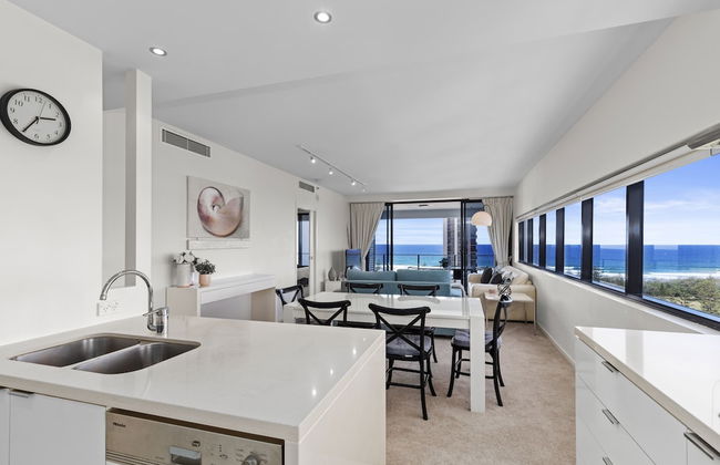 Ultra Broadbeach - Photo 42