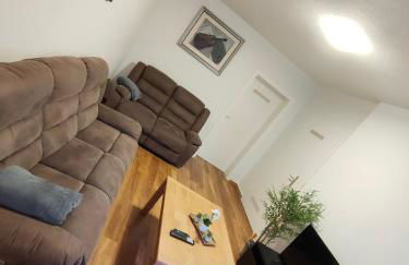 Large Central Apartment - MODERN & Fully Equipped - near fair - Photo 9