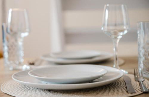 Modern 2 Bedroom House with Parking - Photo 29