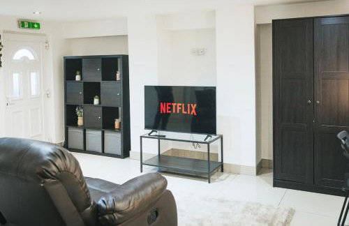 Modern Studio Flat l Sleeps 4 l Free Wifi l Leisure l One Castle Apartments - Foto 1