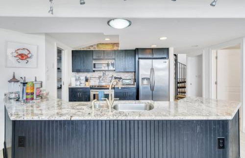 Lakefront 3BR w Balconies Near French Qtr - Foto 15