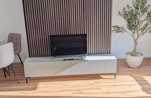 Komplett renovierte Design-Wohnung in Stadtnähe - Foto 6