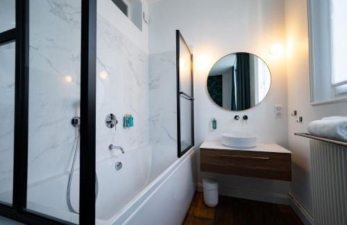 Centre ville - Appartement 3 chambres & Terrasse - La Clé des Sacres - Foto 7