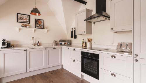 Robins Nest, The Old Bank House - Photo 3, stove, dishwasher, toaster