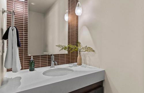 Appreciate this exclusive private penthouse located on Lake Tahoe - Foto 22