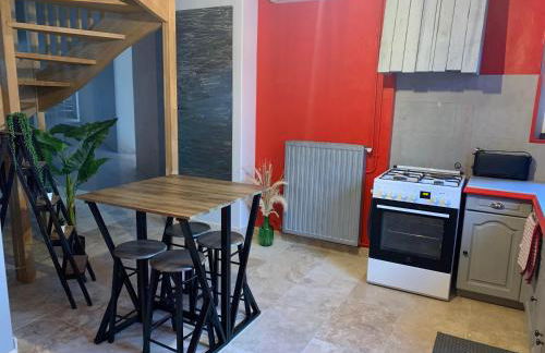 "Le 35" Maison rénovée avec jardin proche centre - Foto 4