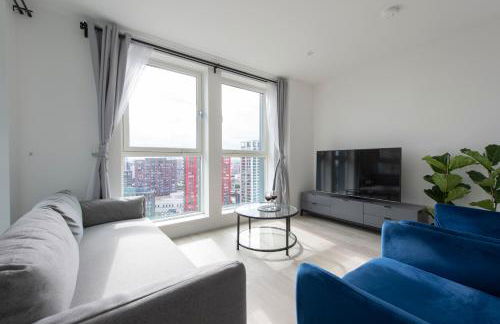 Penthouse with O2 Arena View, Free Parking & Portable AC - Foto 57